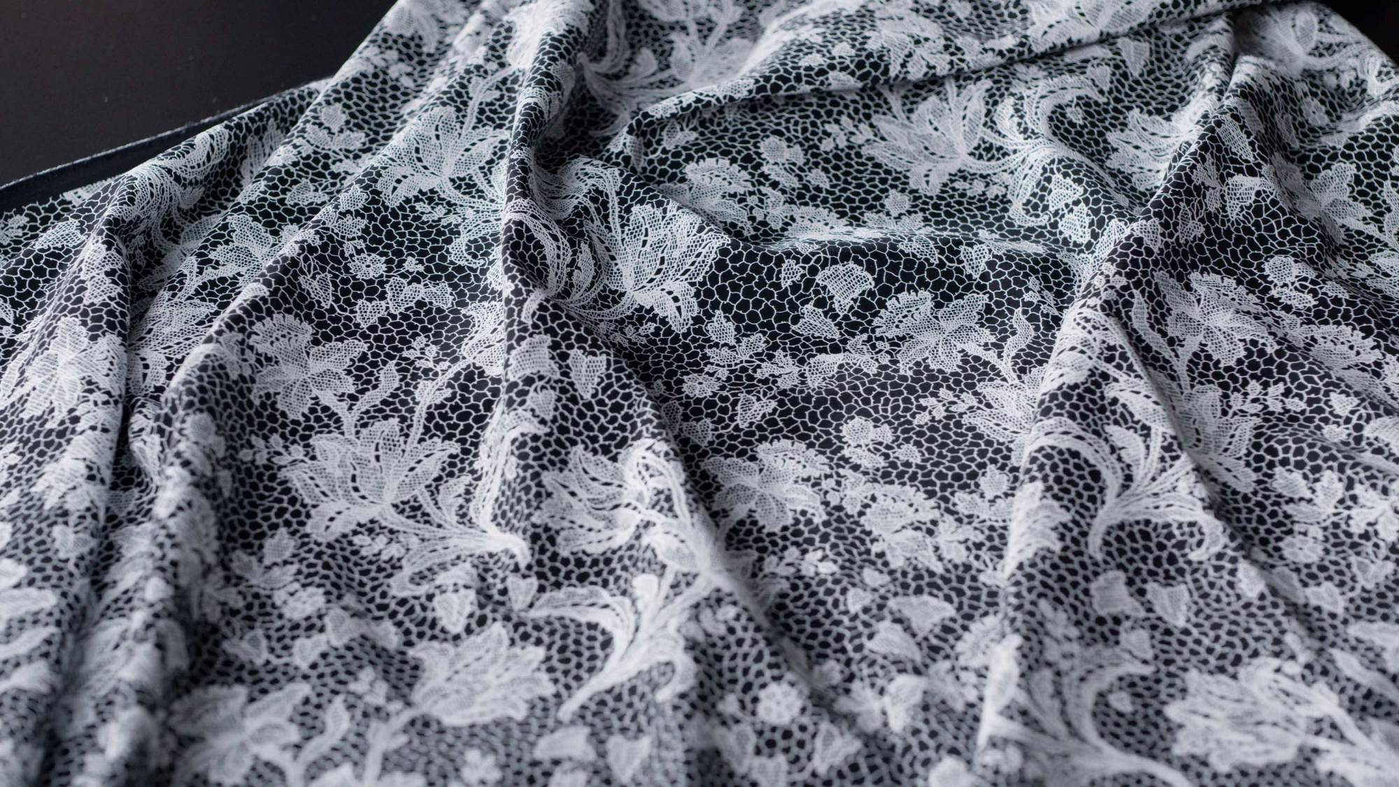 Colours-Company-Tessuti-Stampa-Lusso-Como-Lavorazioni-effetti-TEMP-2