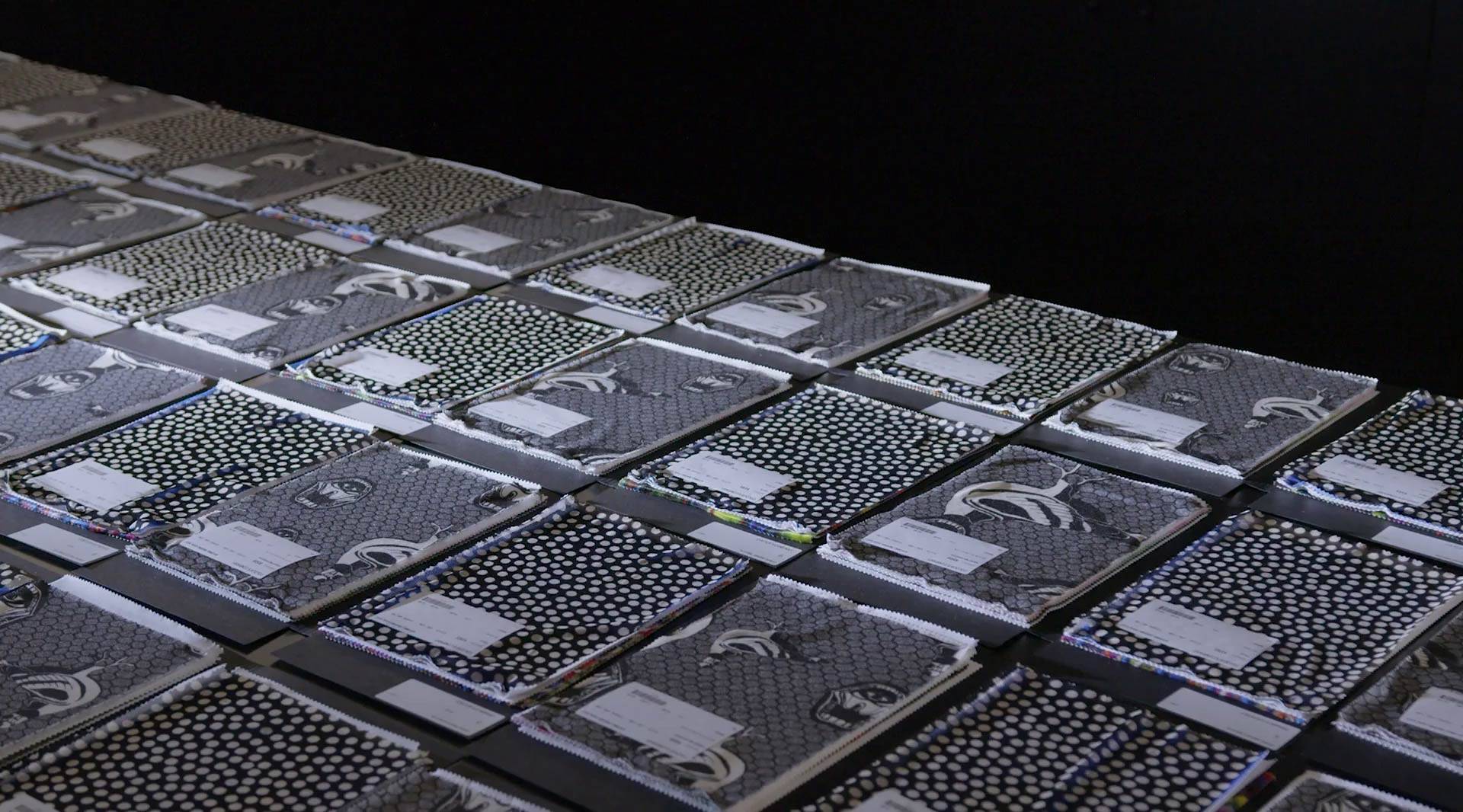 Colours-Company-Tessuti-Stampa-Lusso-Como-Campionari-A-COVER